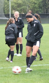Curtis Ginnetti | Argonaut Chelsie Breen warms up before practice Wednesday on Guy Wicks Field. The Vandals are currently 1-0 in WAC play for the first time since 2010 and play New Mexico State Friday.
