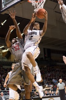 Tony Marcolina | Argonaut Idaho point guard Sekou Wiggs attempts a layup during Saturday's game against Washington State. The Vandals ended with a 67-66 loss and haven't topped their border rivals since 2002.