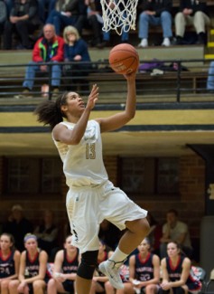 Tony Marcolina | Argonaut Ali Forde finishes a layup on a fast break opportunity during Wednesday's game against Lewis-Clark State College at Memorial Gym. The Vandals beat the Warriors 84-53. 