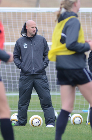 Nathan Romans | Argonaut Head Coach Derek Pittman talks to members of the team during practice Wednesday at Guy Wicks Field. Since taking over the head coaching position, Pittman has gone 4-10-1 and 4-1-1 in Big Sky Conference play.