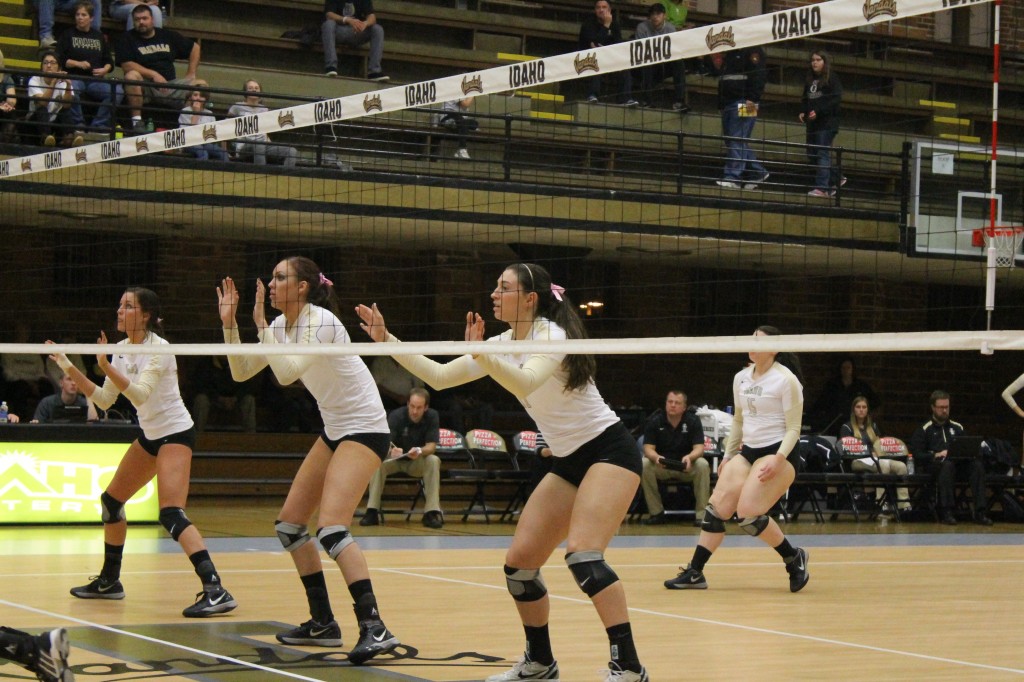 Jose Bendeck | Argonaut Stephanie Hagins, Meredith Coba and Becca Mau prepare to receive the ball during the Webber State game at the Memorial Gym.