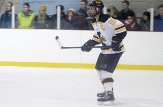 Nathan Romans | Argonaut Forward Daniel Gariepy follows the action during Idaho's 6-5 loss against Western Washington Friday at Palouse Ice Rink in Moscow. Gariepy, a graduate and law student, is one of the oldest and most expierenced players on the team.