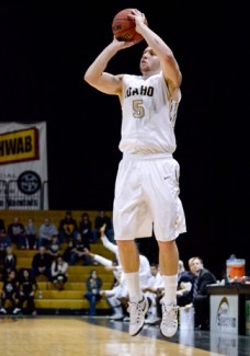 Amelia C. Warden | Argonaut Connor Hill shoots for a three point shot during the first half of Saturday's game against Sacramento State at the Cowan Spectrum. Idaho won 69-58.