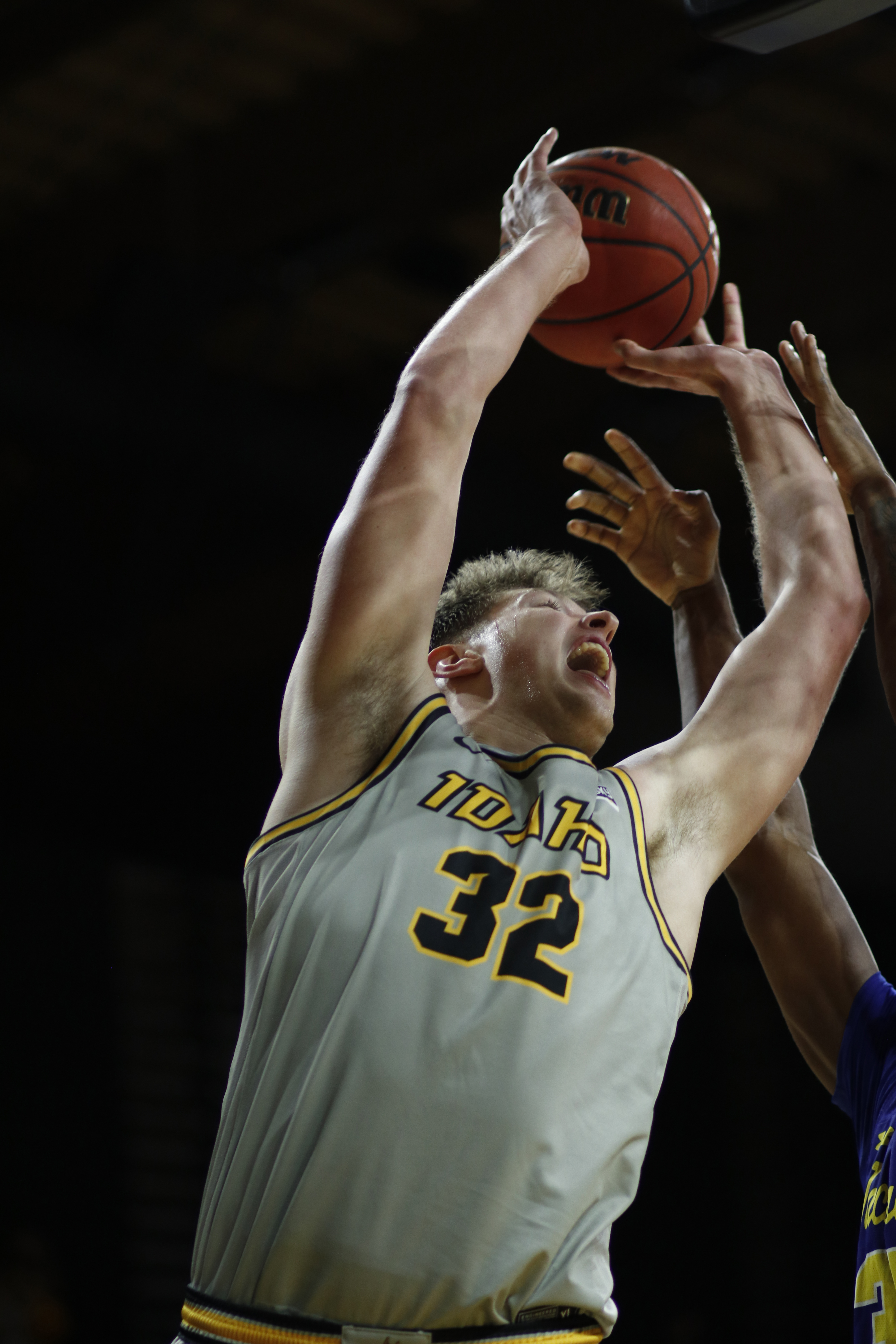Freshman forward Tanner Christensen goes to the hoop during the South Dakota State game on Dec. 8 in the ICCU Arena Saydee Brass | Argonaut
