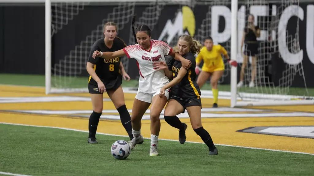 Vandals fall 1-0 to South Dakota as crossbar denies late equalizer  