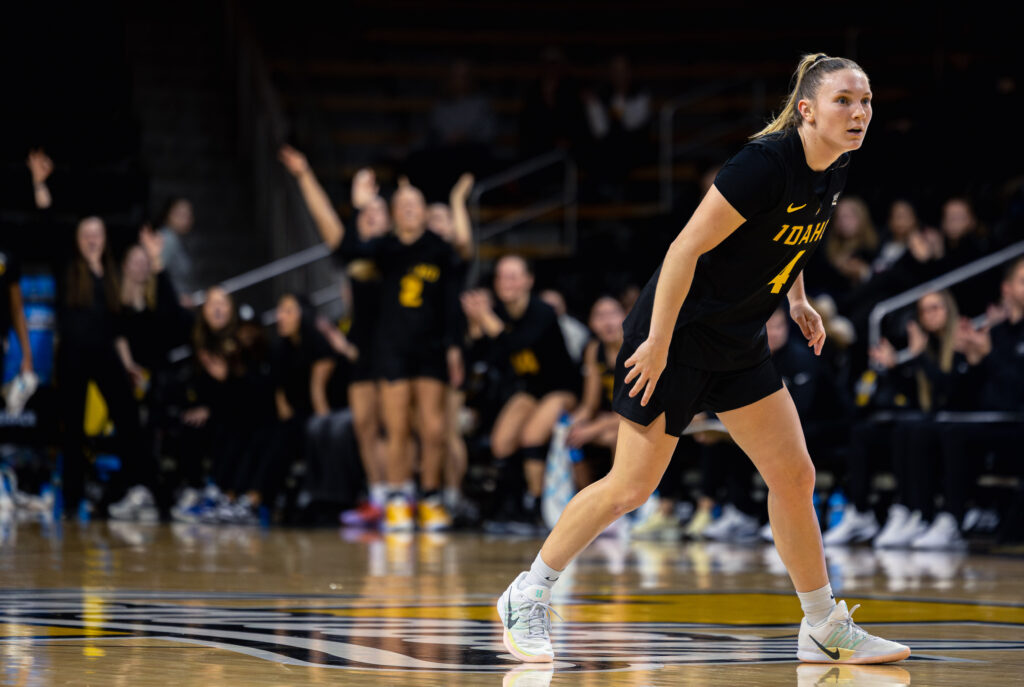 Hassmann notches first career double-double in Vandals’ 84-66 road win over Portland State 